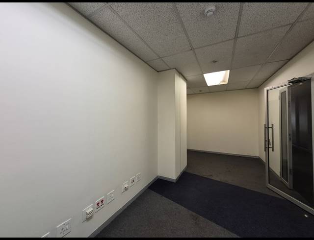 333M² OFFICE TO LET IN ROSEBANK
